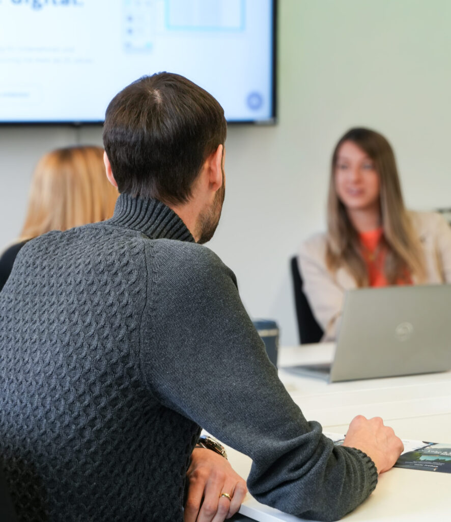 Teamfoto aipama Businees Meeting Lohnabrechnung